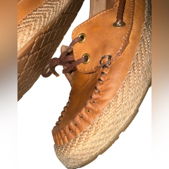 UGG ANSLEY MOCCASIN LEATHER SLIP ON loafers WOMEN’s flats shoes size 6.5 - Picture 6 of 16